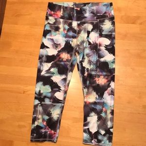 Fabletics Floral Capri Tight